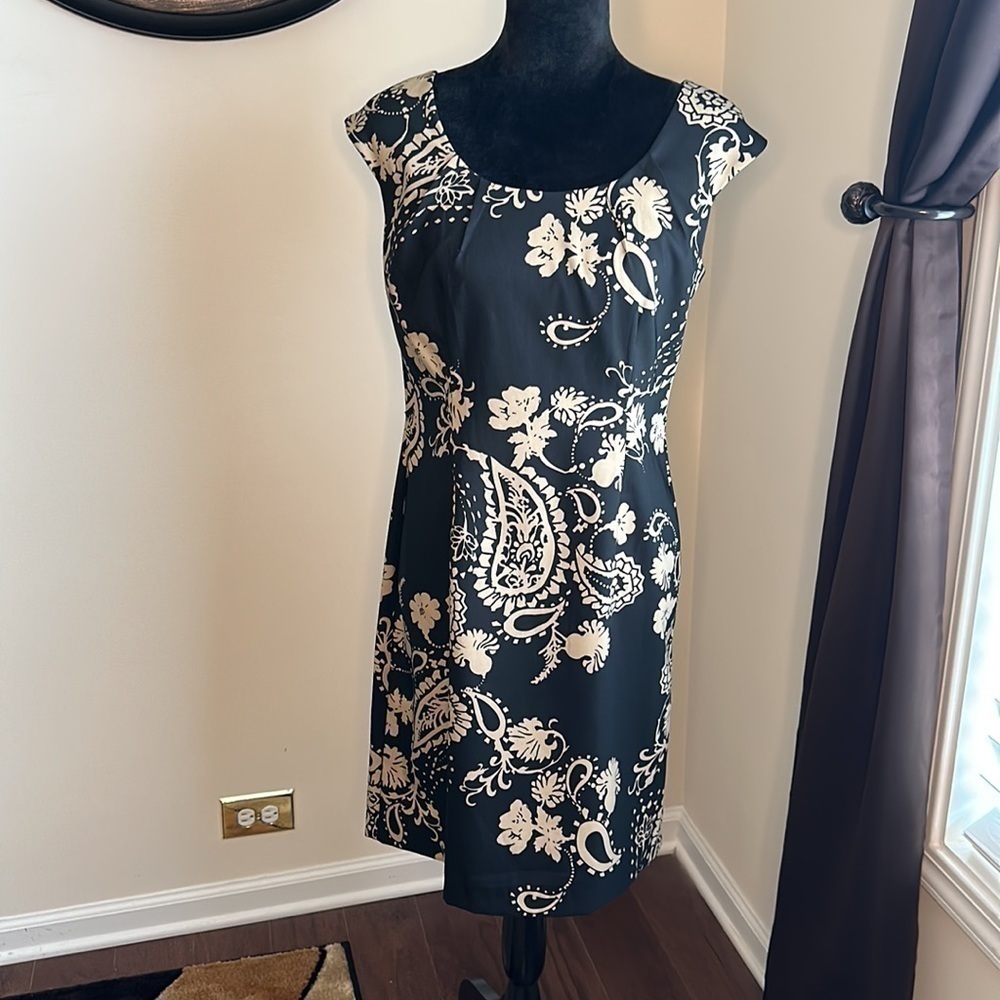 Ronni Nicole Black & Tan Floral Print Dress